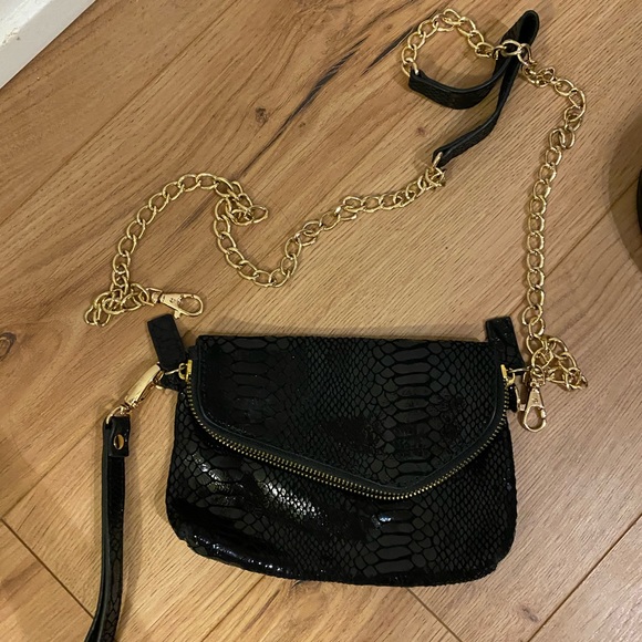 Black faux snake clutch - Picture 1 of 2